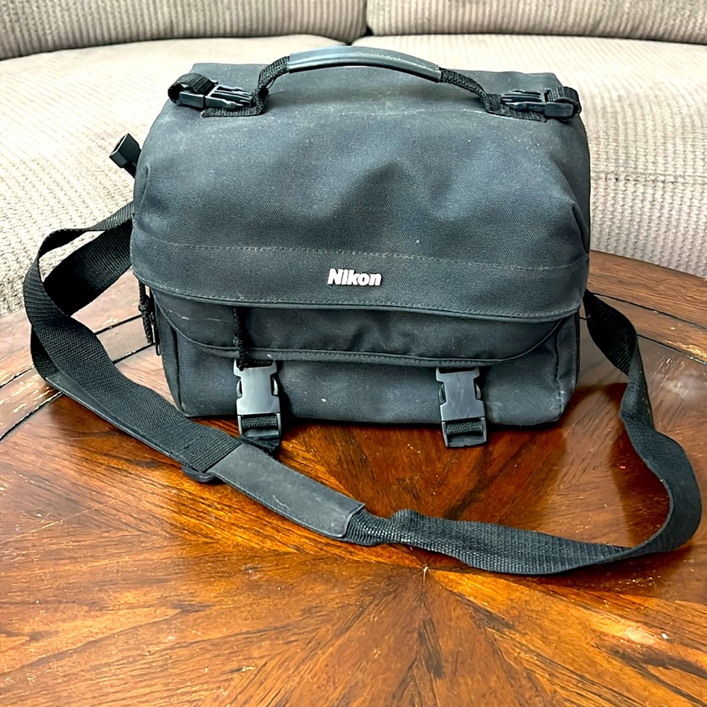 Nikon Camera Case Bag with Shoulder Strap